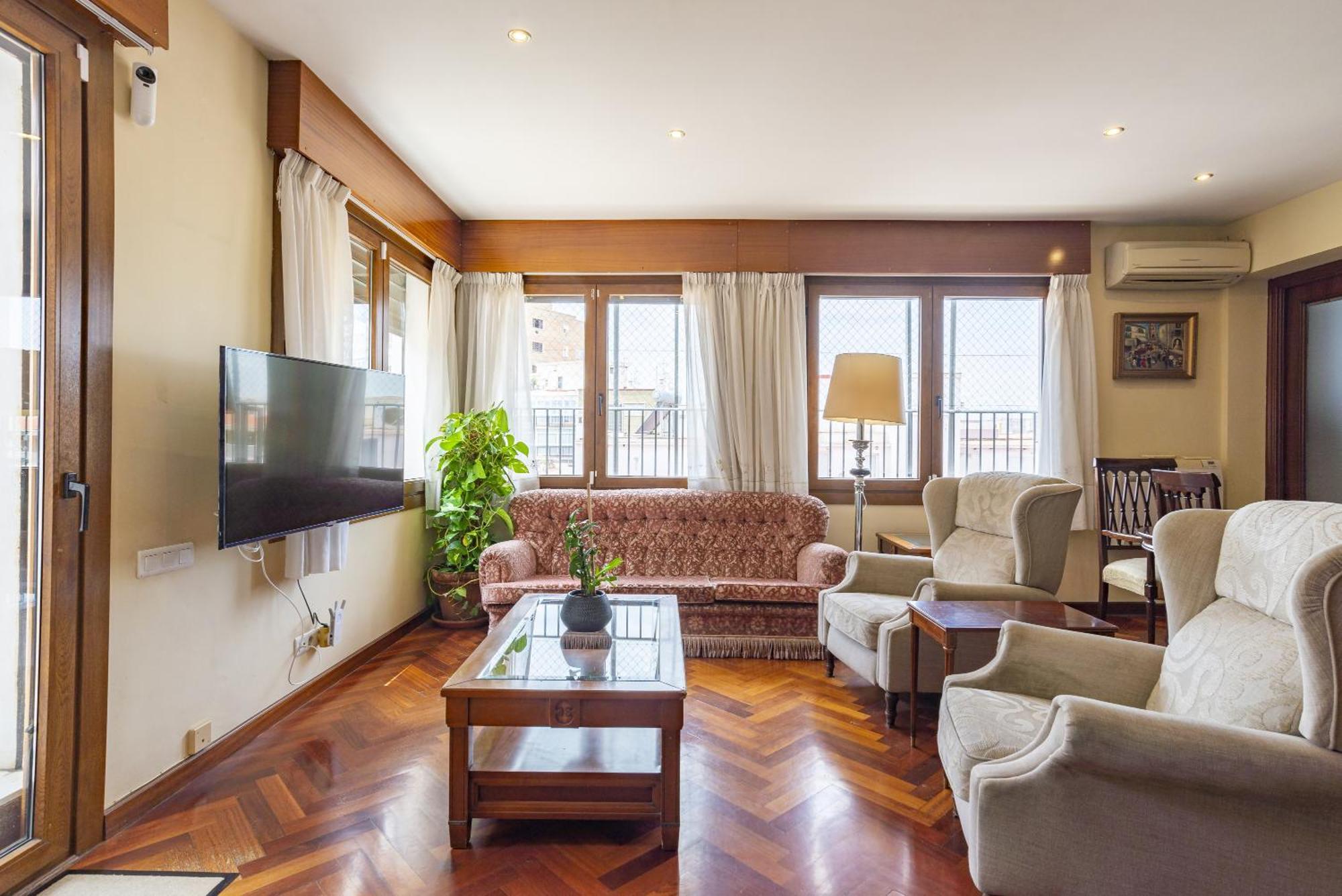 Gran Atico En El Soho De Malaga Para 7 Екстериор снимка